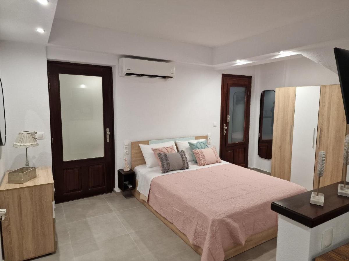 Το Στενάκι Apartment Скиатос Екстериор снимка