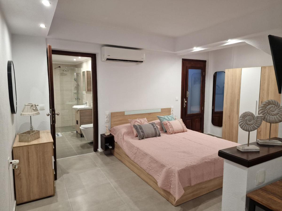 Το Στενάκι Apartment Скиатос Екстериор снимка