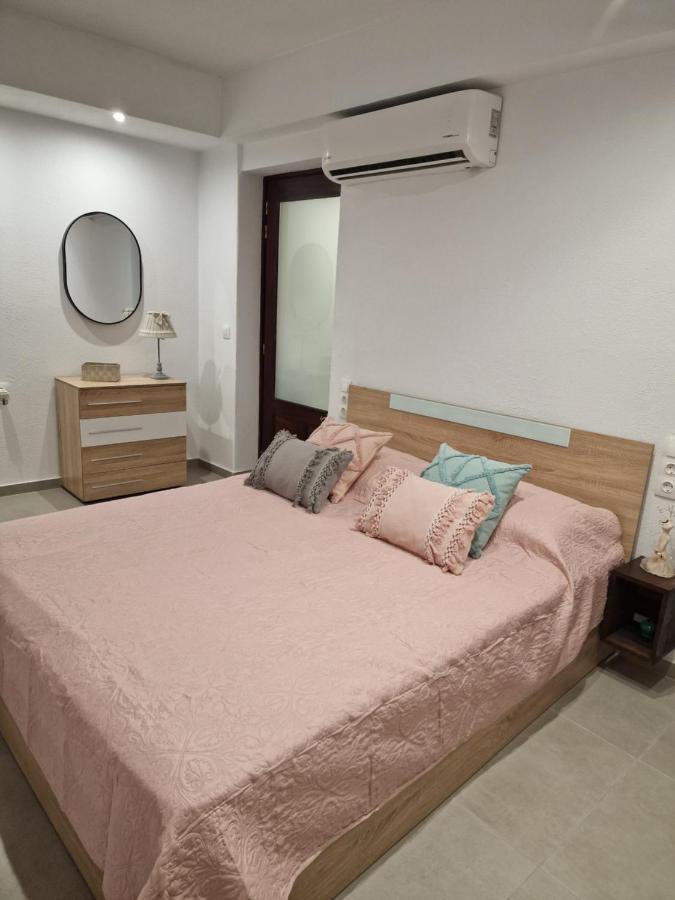 Το Στενάκι Apartment Скиатос Екстериор снимка