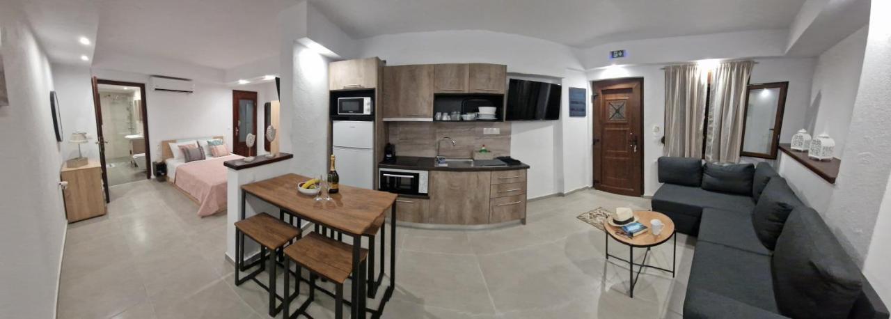 Το Στενάκι Apartment Скиатос Екстериор снимка