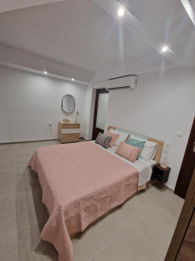 Το Στενάκι Apartment Скиатос Екстериор снимка